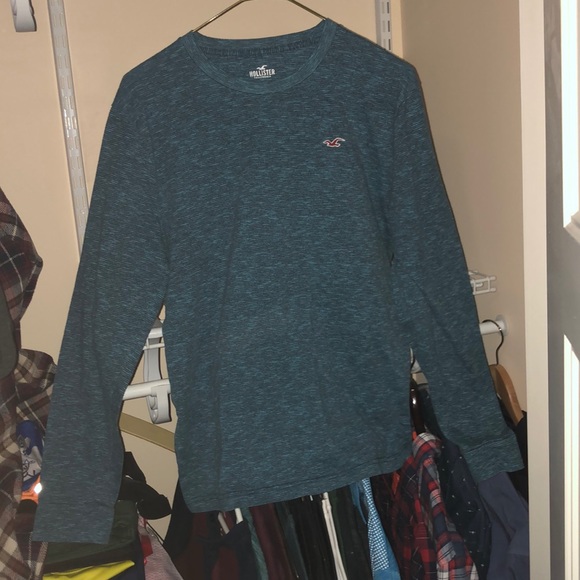 Hollister long sleeve tee - Picture 2 of 2